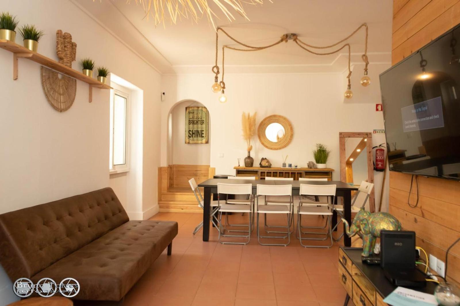 The Shed Surf Lodge Costa da Caparica Extérieur photo